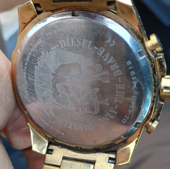 Mens Diesel Gold Tone Watch - Picture 4 of 9